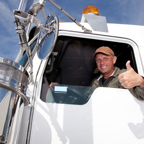 4 Signs of a Great Truck Road Service Company National Truck Service